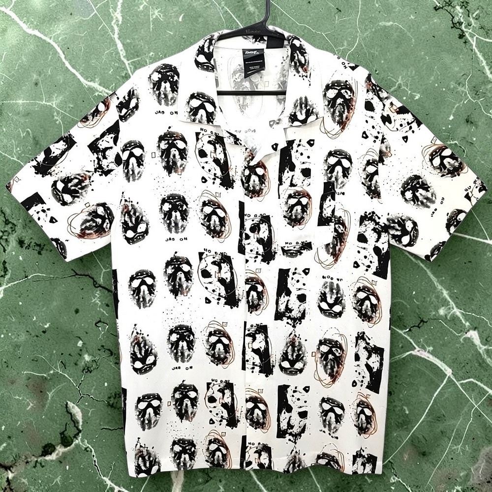 Friday The 13th Horror Shirt Large Mens Jason Voorhees Mask Rayon Button Up AOP